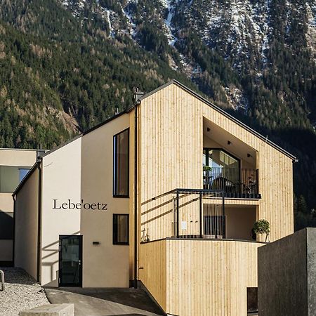 Lebe'Oetz - Das Ferienapartmenthaus Im Zentrum Von Oetz Ngoại thất bức ảnh